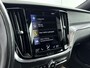 Volvo V60 T6 Recharge R-Design | Panoramadak | Harman &Kardon | HUD | Four-C actief chassissysteem | PDC V+A en 360 camera |Trekhaak |