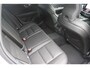 Volvo V60 B4 Essential Edition | Adaptieve Cruise Control & Pilot Assist | Verwarmbare voorstoelen + stuurwiel | High Performance Audio | Park Assist voor + achter | Parkeercamera achter | Blind Spot Information System | Apple CarPlay | 19' inch lichtmetalen Velgen |