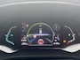 Renault Captur 1.6 E-Tech Full Hybrid 145 Rive Gauche | NL Auto | Trekhaak | All Seasons | 18 Inch | Navigatie | Achteruitrijcamera | Parkeersensoren V+A | Climate Control | Armsteun | Apple CarPlay/Android Auto