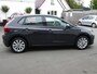 Volkswagen Polo 1.0 TSI Comfortline Airco, navigatie, connect service, licht metalen velgen, cruise controle, parkeersensoren voor en achter, enz.