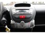 Peugeot 107 1.0 Airco, Parkeersensoren, Radio, Elektrische ramen, Centrale deurvergrendeling, Verstelbaar stuurwiel