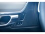 Volvo V90 T6 Plug-in hybrid AWD Ultra Dark | Schuif-/kanteldak | Trekhaak | Adaptieve LED koplampen | Harman Kardon audio | Adaptieve Cruise Control |