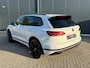 Volkswagen Touareg 3.0 TSI eHybrid * Blackstyle * Panorama * Trekhaak * Side Assist *