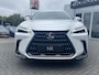 Lexus NX 450h+ AWD Luxury Line TREKHAAK STOELVERW STUURVERW GROOTSCHERM EL-ACHTERKLEP APPLE/ANDROID