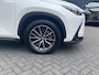 Lexus NX 450h+ AWD Luxury Line TREKHAAK STOELVERW STUURVERW GROOTSCHERM EL-ACHTERKLEP APPLE/ANDROID
