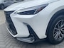 Lexus NX 450h+ AWD Luxury Line TREKHAAK STOELVERW STUURVERW GROOTSCHERM EL-ACHTERKLEP APPLE/ANDROID