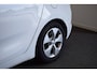 Kia Carens 7 PERS. NWE APK 1.6 GDi Business Pack Trekhaak 1300kg/ Airoc/ Camera/ Pdc/ LMV