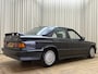 Mercedes-Benz 190-Serie 2.3-16V / 5 Speed Dogleg / Nieuwe APK / 185 PK / Bj 1986 / 1/2 Karo Stof/Leder / Schuifdak