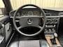 Mercedes-Benz 190-Serie 2.3-16V / 5 Speed Dogleg / Nieuwe APK / 185 PK / Bj 1986 / 1/2 Karo Stof/Leder / Schuifdak