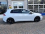 Volkswagen Golf 1.5 eTSI R-Line / AUTOMAAT/ 2X R-LINE/ PARK. SENSOREN/ DODE HOEK/ IQ. LIGHT/ DIGITAL DASHBOARD/ ADAPT. CRUISE/ APP CONNECT/ NAVI/ CLIMA/ DAB/ 18" LMV