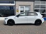 Volkswagen Golf 1.5 eTSI R-Line / AUTOMAAT/ 2X R-LINE/ 150 PK/ PARK. SENSOREN/ DODE HOEK/ IQ. LIGHT/ DIGITAL DASHBOARD/ ADAPT. CRUISE/ APP CONNECT/ NAVI/ CLIMA/ DAB/ 18" LMV