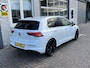 Volkswagen Golf 1.5 eTSI R-Line / AUTOMAAT/ 2X R-LINE/ PARK. SENSOREN/ DODE HOEK/ IQ. LIGHT/ DIGITAL DASHBOARD/ ADAPT. CRUISE/ APP CONNECT/ NAVI/ CLIMA/ DAB/ 18" LMV
