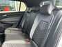 Volkswagen Golf 1.5 eTSI R-Line / AUTOMAAT/ 2X R-LINE/ 150 PK/ PARK. SENSOREN/ DODE HOEK/ IQ. LIGHT/ DIGITAL DASHBOARD/ ADAPT. CRUISE/ APP CONNECT/ NAVI/ CLIMA/ DAB/ 18" LMV