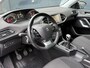 Peugeot 308 1.2 Puretech Blue Lease Executive / Navi/ Pano / PDC