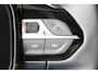 Peugeot 208 Allure | 16" Lichtmetalen velgen 'ELBORN' | Climate Control | Dashboard en deurpanelen in kunststof met carboneffect