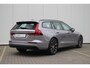 Volvo V60 T6 350PK Plug-in hybrid AWD Core | Parkeercamera | Verwarmbare Voor- en Achterstoelen | Adaptieve Cruise Control i.c.m. Pilot Assist | Navigatie | 18 inch Lichtmetalen Velgen | Bluetooth Telefonie & Multimedia