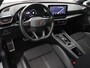 CUPRA Leon Sportstourer 1.4 e-Hybrid | Navigatie | Stuurverwarming | LED | Parkeerhulp | ACC | 18" | LED | Keyless |