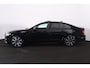 Volvo S90 T8 AWD Ultra Dark - LONG RANGE - IntelliSafe Assist & Surround - 360º Camera - Harman/Kardon audio - Adaptieve LED koplampen - Verwarmde voorstoelen, stuur & achterbank - Parkeersensoren voor & achter - Elektr. bedienb. voorstoelen met geheugen - Head up display - Extra getint glas - 19' LMV