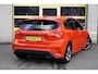 Ford Focus 1.5 EcoBlue 5drs ST Line Business BJ2020 Lmv 17" | Led | Pdc | Achteruitrijcamera | Navi | Keyless entry | Verwarmd voorruit | Climate control | Cruise control | Verwarmde voorstoelen | Verwarmd stuurwiel | Zwarte hemel | Getint glas
