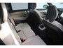 Volvo XC90 T8 Plug-in hybrid AWD Ultra Bright | Luchtvering | Panoramadak | Verwarmbare voorstoelen met massagefunctie en ventilatie | Premium audio by Bowers & Wilkins | Verwarmbare achterbank | Verwarmbaar stuurwiel | Apple carplay/Android auto | Head Up Display | Standkachel | 360° Parkeercamera | Extra getint glas | Extra gelaagd glas