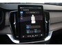 Volvo XC90 T8 Plug-in hybrid AWD Ultra Bright | Luchtvering | Panoramadak | Verwarmbare voorstoelen met massagefunctie en ventilatie | Premium audio by Bowers & Wilkins | Verwarmbare achterbank | Verwarmbaar stuurwiel | Apple carplay/Android auto | Head Up Display | Standkachel | 360° Parkeercamera | Extra getint glas | Extra gelaagd glas