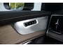 Volvo XC90 T8 455PK Plug-in hybrid AWD Ultra Bright | Luchtvering | Geventileerd leer met stoelkoeling | voorstoel(en) met massagefunctie | Google Navigatie | Head Up Display | Bowers & Wilkins audiosysteem | Standkachel | Stoelverwarming | 360° Parkeercamera | Extra getint glas | Extra gelaagd glas