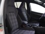 Volkswagen Golf 1.5 eHybrid GTE | Trekhaak | Achteruitrijcamera | Head-up display | LED matrix verlichting | 3-zone airco | Stoel- en stuurwielverwarming | Adaptieve cruise control |