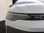 Volkswagen Golf 1.5 eHybrid GTE | Trekhaak | Achteruitrijcamera | Head-up display | LED matrix verlichting | 3-zone airco | Stoel- en stuurwielverwarming | Adaptieve cruise control |