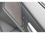 Volvo V60 2.0 T6 Plug-in hybrid AWD Plus Black Edition| Panorama dak| Extra getint Glas| Semi elektrisch bedienbare trekhaak|