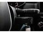 Renault Clio Hybrid 140 Zen | Airco | Cruise Control | Navigatie | Multimedia systeem | Dimlichten Automatisch | Apple Carplay/Android Auto | LED Koplampen | Bestuurders stoel in hoogte verstelbaar | Elektrische ramen voor |