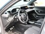 Peugeot 2008 1.2 Hybrid 136PK GT | AppleCarPlay/AndroidAuto | Climate Control | Adaptive Cruise Control | 360'Camera | FULL LED | Navigatie | LMV | Parkeersensoren | Privacy Glass | Isofix | Two-Tone | Sfeerverlichting |