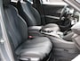 Peugeot 2008 1.2 Hybrid 136PK GT | AppleCarPlay/AndroidAuto | Climate Control | Adaptive Cruise Control | 360'Camera | FULL LED | Navigatie | LMV | Parkeersensoren | Privacy Glass | Isofix | Two-Tone | Sfeerverlichting |