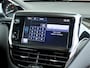 Peugeot 2008 1.2 PureTech Urban Cross 110PK! | Trekhaak | Half leder/stof | Clima | Cruise