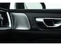 Volvo V60 T6 Recharge Ultra Dark | Pano | HUD | B&W | Stoelventi. | Massage | Memory seats | Elek. Trekhaak | 360cam