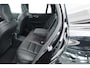 Volvo V60 T6 Recharge Ultra Dark | Pano | HUD | B&W | Stoelventi. | Massage | Memory seats | Elek. Trekhaak | 360cam