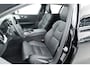 Volvo V60 T6 Recharge Ultra Dark | Pano | HUD | B&W | Stoelventi. | Massage | Memory seats | Elek. Trekhaak | 360cam