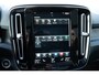 Volvo XC40 1.5 T4 Recharge R-Design | Panoramadak met schuif-/kantelfunctie | Semi elektrische trekhaak | Verwarmbare voorstoelen en stuurwiel | Verwarmbare voorruit | Apple carplay/Android auto | Voorverwarming | Keyless
