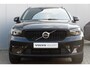 Volvo XC40 1.5 T4 Recharge R-Design | Panoramadak met schuif-/kantelfunctie | Semi elektrische trekhaak | Verwarmbare voorstoelen en stuurwiel | Verwarmbare voorruit | Apple carplay/Android auto | Voorverwarming | Keyless