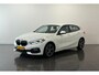 BMW 1-Serie Introduction Edition | Achteruitrijcamera | Autonoom parkeren | Parkeersensoren voor en achter | Sportstuur | Sportstoelen |