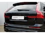 Volvo XC60 T6 Automaat Plug-in hybrid AWD Ultra Dark | 22" Lichtmetalen velgen | Extra getint glas | Luchtvering | Panoramadak | 360º Camera | Interieur Voorverwarming | Adaptieve Cruise Control | Blind spot | Semi elektrische Trekhaak | Harman Kardon audio | Voorstoelen- en stuurwielverwarming |