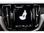 Volvo XC60 T6 Automaat Plug-in hybrid AWD Ultra Dark | 22" Lichtmetalen velgen | Extra getint glas | Luchtvering | Panoramadak | 360º Camera | Interieur Voorverwarming | Adaptieve Cruise Control | Blind spot | Semi elektrische Trekhaak | Harman Kardon audio | Voorstoelen- en stuurwielverwarming |
