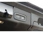 Volvo XC60 T6 Automaat Plug-in hybrid AWD Ultra Dark | 22" Lichtmetalen velgen | Extra getint glas | Luchtvering | Panoramadak | 360º Camera | Interieur Voorverwarming | Adaptieve Cruise Control | Blind spot | Semi elektrische Trekhaak | Harman Kardon audio | Voorstoelen- en stuurwielverwarming |
