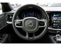 Volvo V60 T6 Automaat Plug-in hybrid AWD Plus Dark | 360° camera |Panoramdak | Premium audio by Harman Kardon | Semi- Elektrische Trekhaak | Verwarmbare Voor- en achterstoelen + Stuurwiel | Verwarmbare Voorruit
