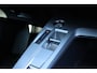 Peugeot 308 Allure | 17" lichtmetalen velgen 'HALONG' | Achteruitrijcamera 180° (Visiopark 1) | Autonomous Emergency Braking d.m.v. radar i.p.v. camera