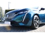 Peugeot 308 Allure | 17" lichtmetalen velgen 'HALONG' | Achteruitrijcamera 180° (Visiopark 1) | Autonomous Emergency Braking d.m.v. radar i.p.v. camera