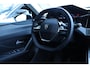 Peugeot 308 Allure | 17" lichtmetalen velgen 'HALONG' | Achteruitrijcamera 180° (Visiopark 1) | Autonomous Emergency Braking d.m.v. radar i.p.v. camera