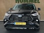 Toyota Highlander 2.5 AWD Hybrid Premium - LEDEREN BEKLEDING - VOORSTOELEN ELEKTRISCH VERSTELBAAR - 4 WIELAANDRIJVING - ELEKTRISCHE ACHTERKLEP - ACHTERSPOILER - ALARM KLASSE 3 - PANORAMADAK - 20 INCH LICHT METALEN VELGEN MET PIRELLI BANDEN - 7 ZITPLAATSEN - HEAD UP DISPLAY - JBL AUDIO -
