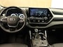 Toyota Highlander 2.5 AWD Hybrid Premium - LEDEREN BEKLEDING - VOORSTOELEN ELEKTRISCH VERSTELBAAR - 4 WIELAANDRIJVING - ELEKTRISCHE ACHTERKLEP - ACHTERSPOILER - ALARM KLASSE 3 - PANORAMADAK - 20 INCH LICHT METALEN VELGEN MET PIRELLI BANDEN - 7 ZITPLAATSEN - HEAD UP DISPLAY - JBL AUDIO -