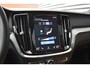 Volvo V60 2.0 T8 Twin Engine AWD Inscription LED | Pano | Harman Kardon | Leder | Carplay | Keyless | Navi | Clima | PDC | 18" LMV