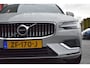 Volvo V60 2.0 T8 Twin Engine AWD Inscription LED | Pano | Harman Kardon | Leder | Carplay | Keyless | Navi | Clima | PDC | 18" LMV